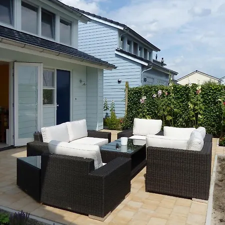 Holiday home Wierhooft 21 Den Oever