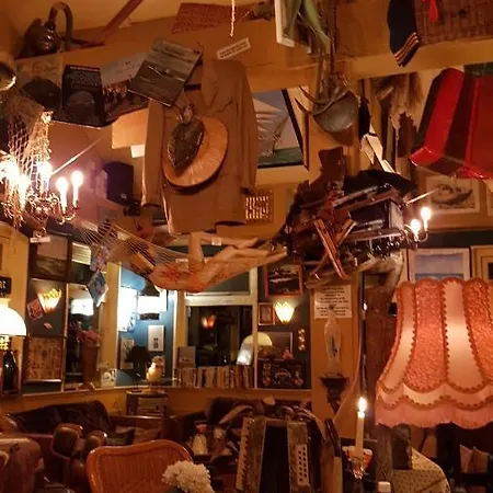 Holiday home Wierhooft 21