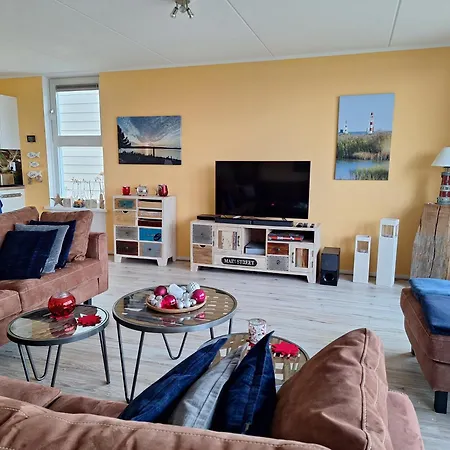 Holiday home Wierhooft 21